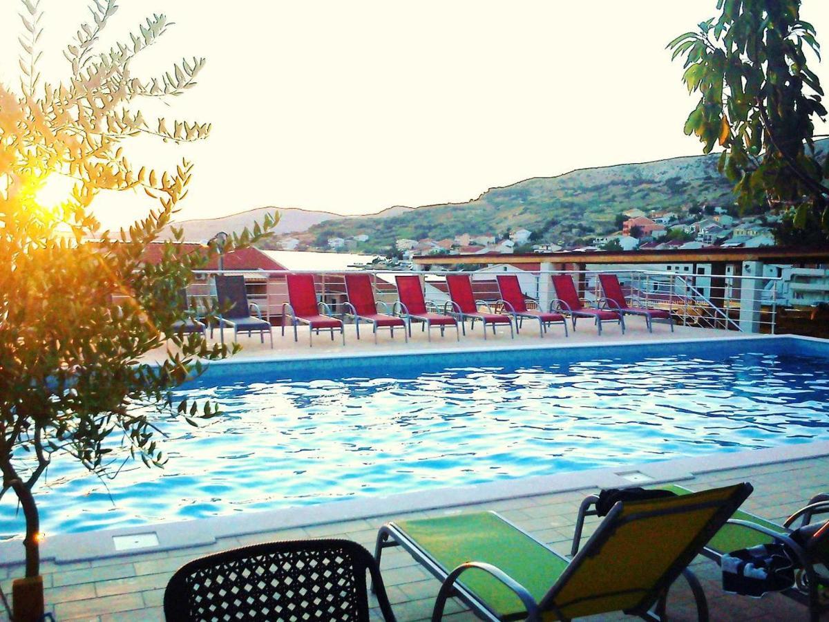 Kuca Pecine Bed & Breakfast Метайна Екстериор снимка