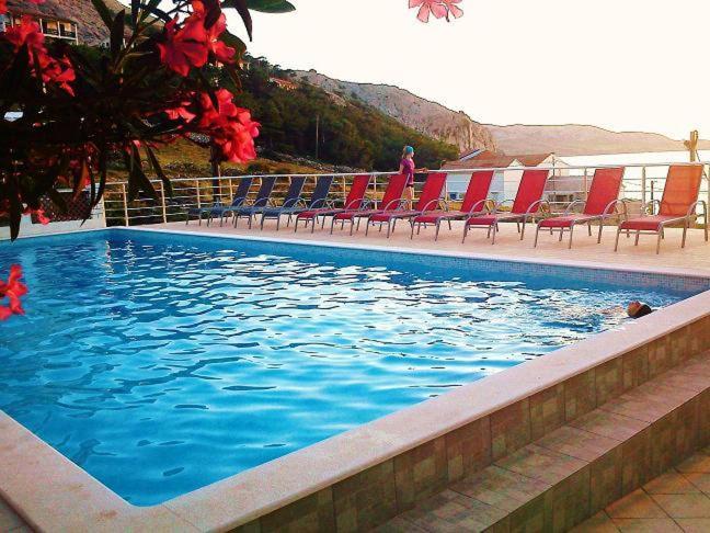 Kuca Pecine Bed & Breakfast Метайна Екстериор снимка
