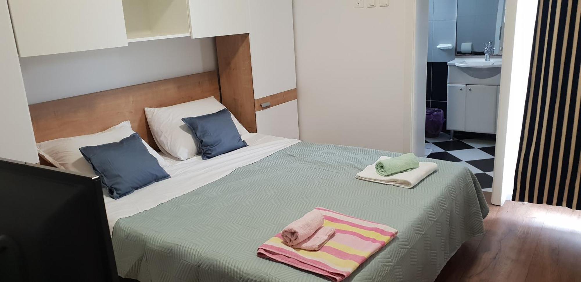 Kuca Pecine Bed & Breakfast Метайна Екстериор снимка